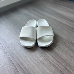 Lululemon Rest Feel Slides, Bone White, W-9